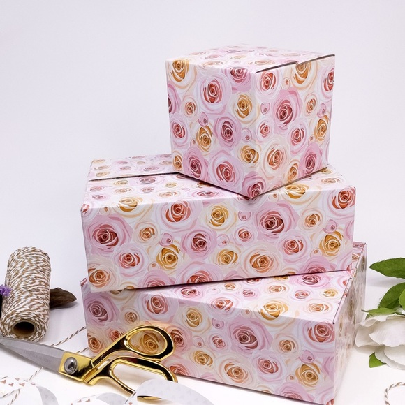 CLEARANCE 10 (4X4X4) Pink Rose Boxes PRICE IS FIRM - Picture 2 of 5